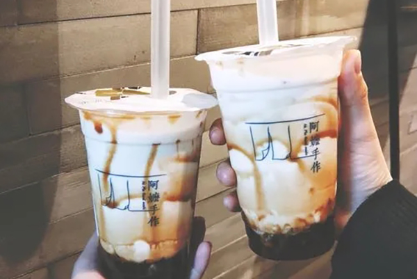阿嬷手作奶茶加盟，开启奶茶品牌新篇章